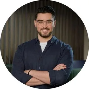 Kaku Caro's headshot